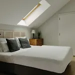 Antiqua 4*