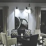 Antiqua 4*