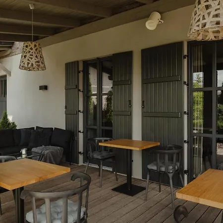 Antiqua Bed & Breakfast 3*