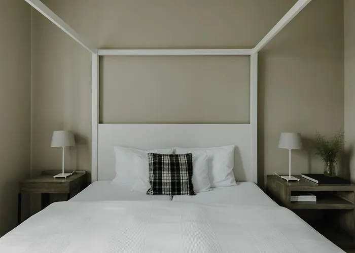 Antiqua 4* ראסיבורז'