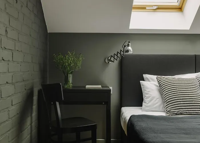 לינה וארוחת בוקר Antiqua ראסיבורז'