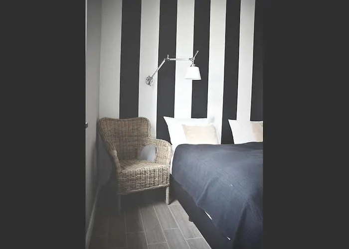 לינה וארוחת בוקר Antiqua 4*