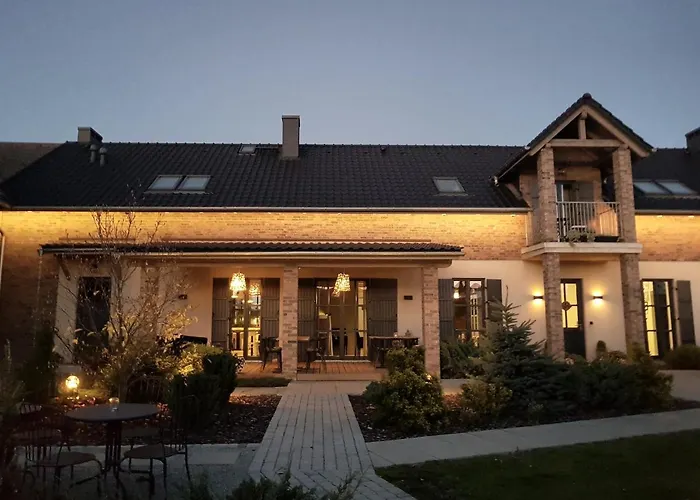 Antiqua לינה וארוחת בוקר ראסיבורז'